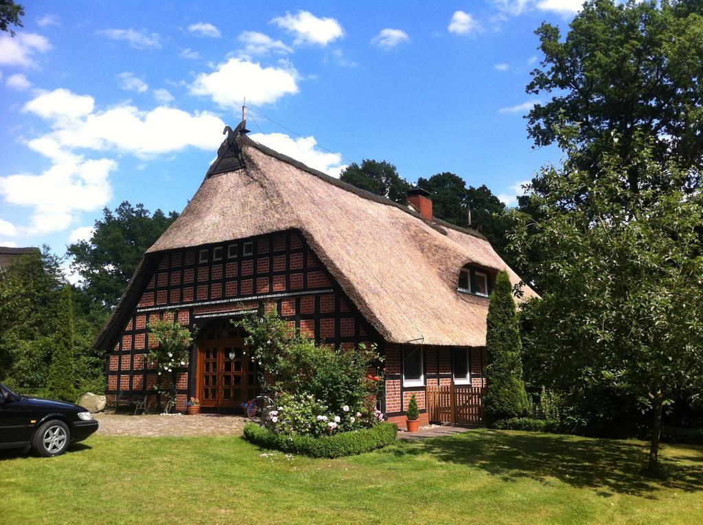 Ostehof Weertzen Villa Екстериор снимка